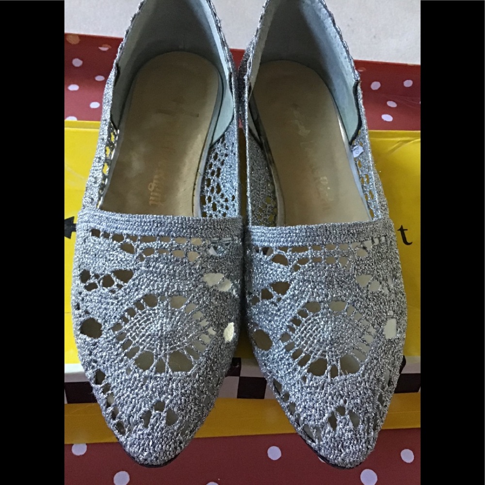 Women’s Silver Flats
